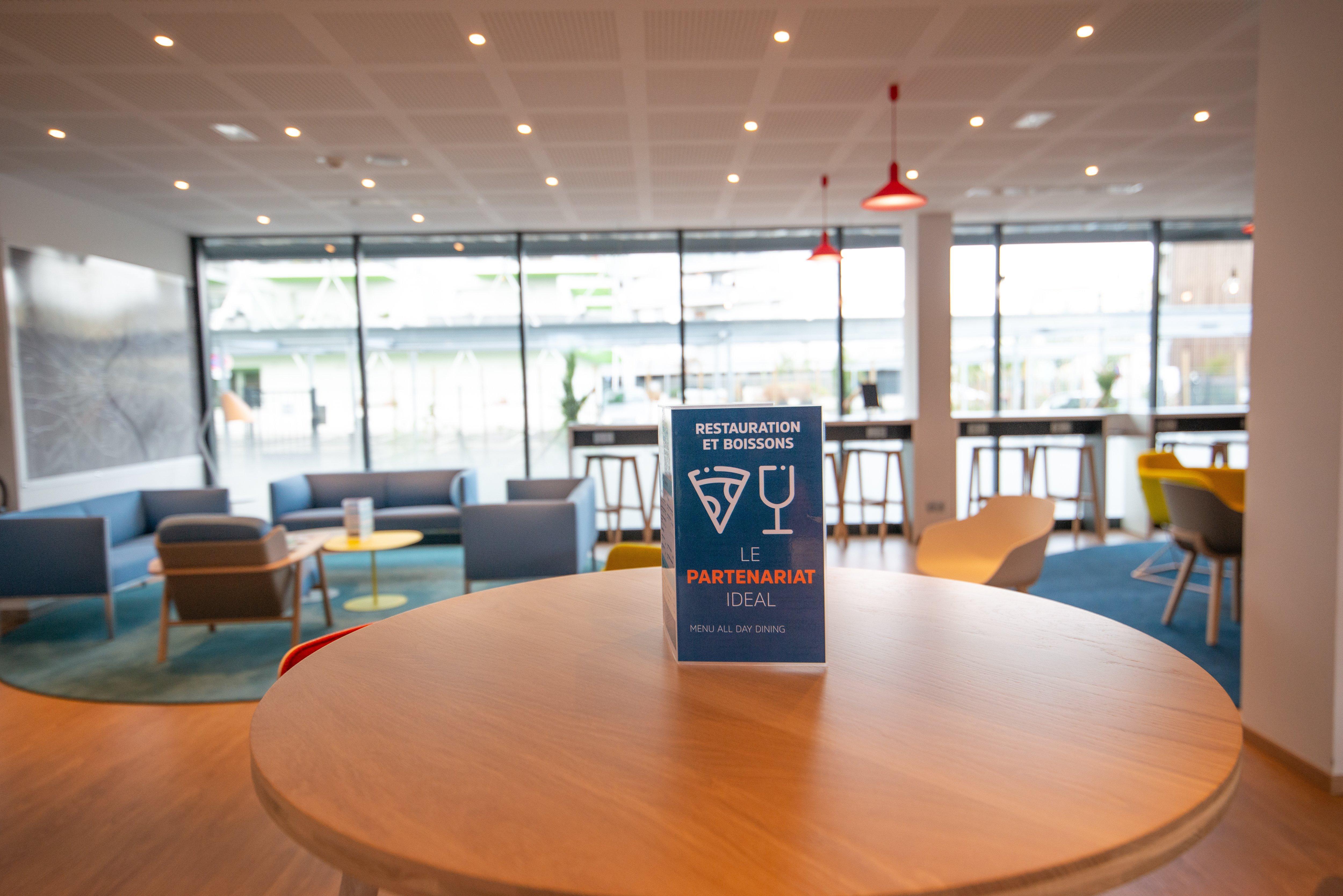 Holiday Inn Express - Bordeaux - Lormont By Ihg Exteriör bild