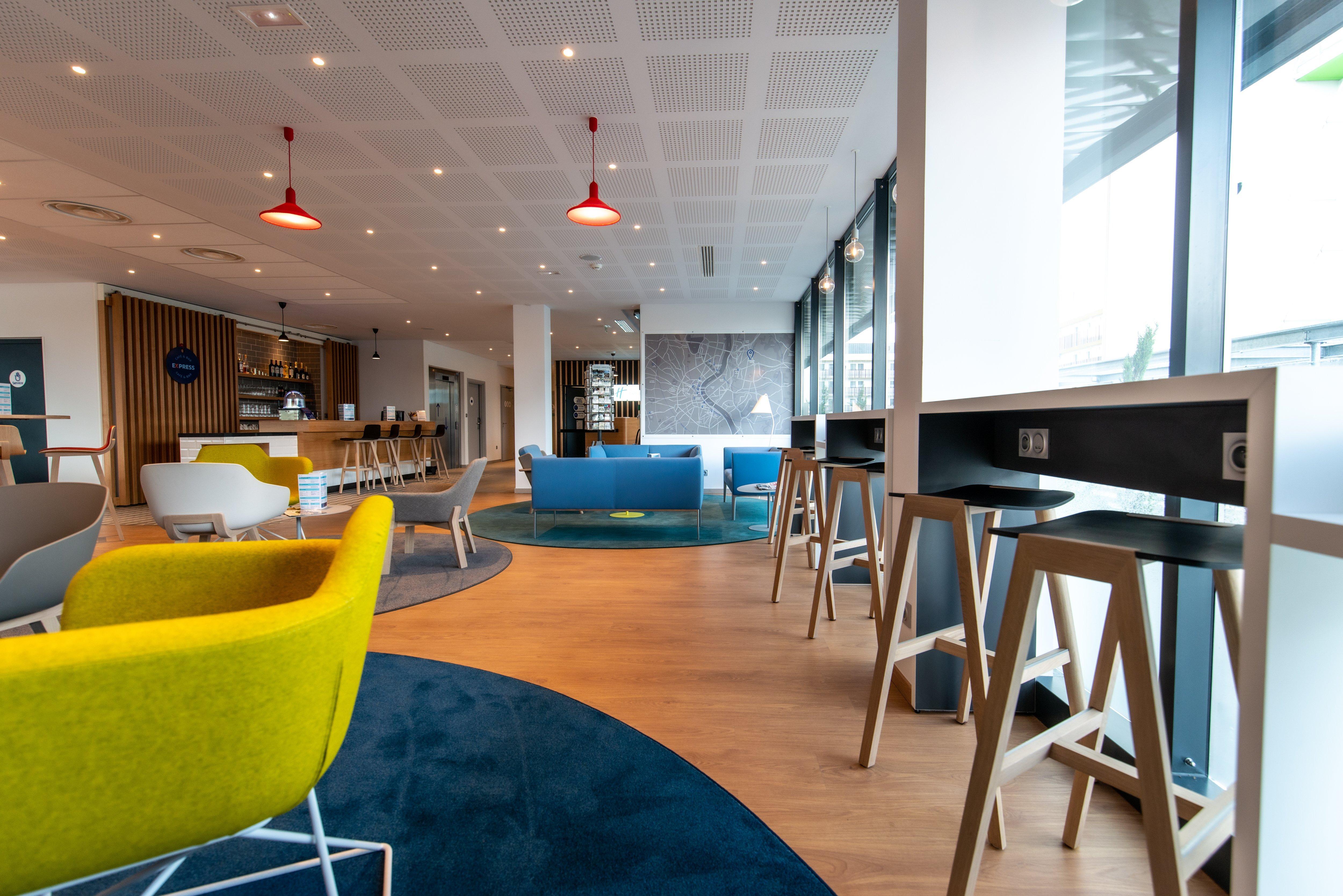 Holiday Inn Express - Bordeaux - Lormont By Ihg Exteriör bild