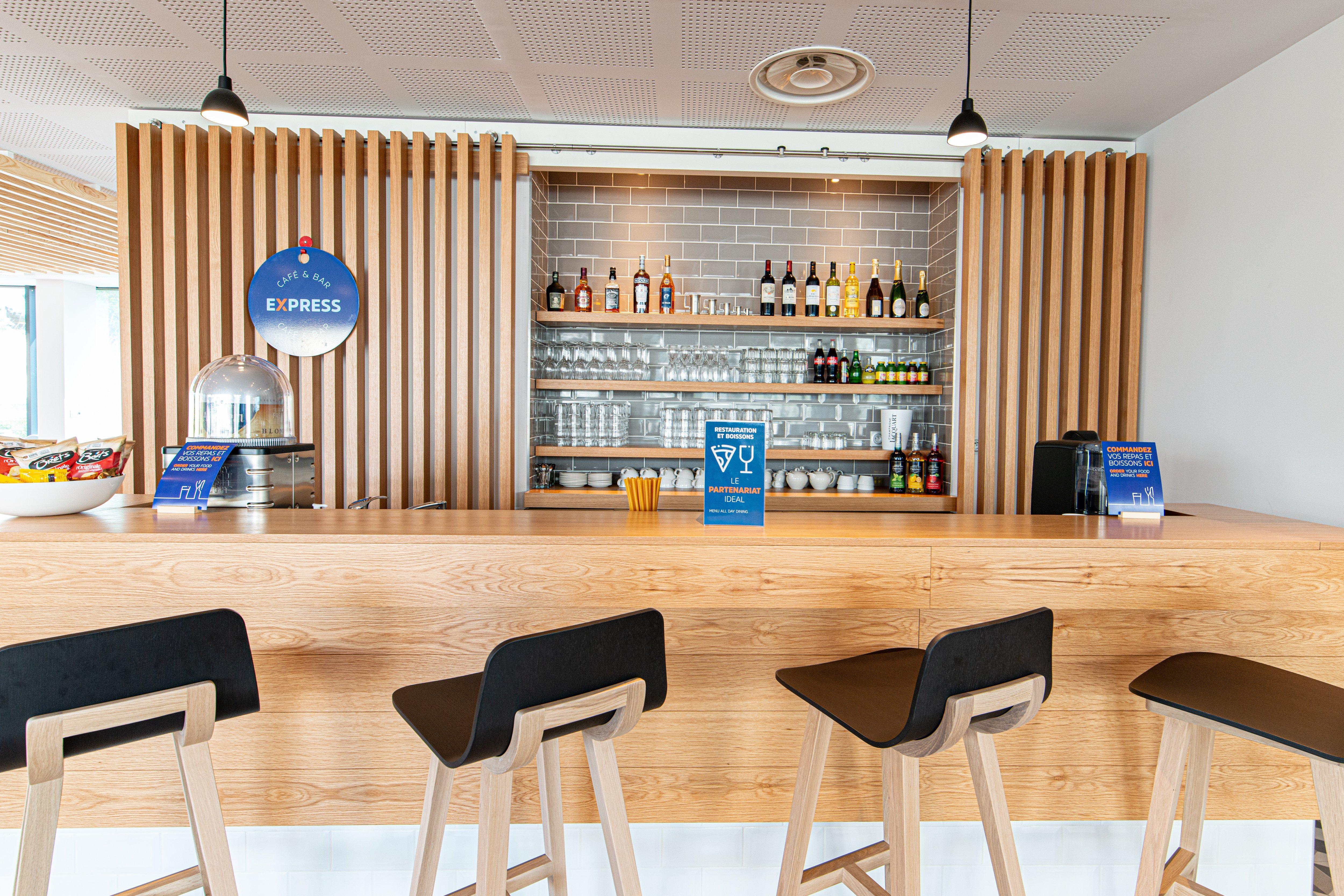 Holiday Inn Express - Bordeaux - Lormont By Ihg Exteriör bild